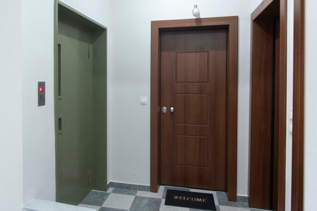 D. Apartments Каламата Екстер'єр фото